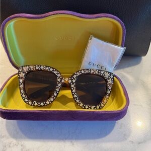 Gucci GG0116S Havana with Crystal Stars Sunglasses Gafas de sol 003